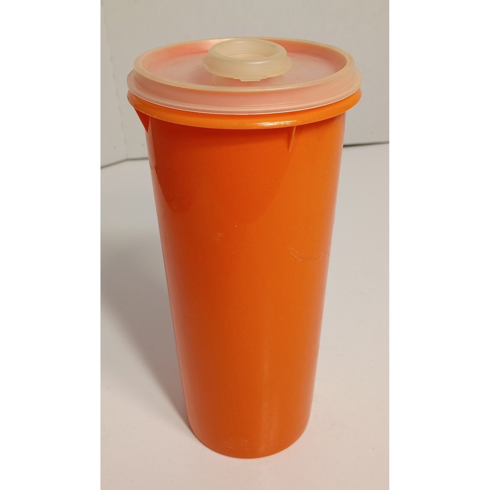 Vintage Tupperware Container 262-6 With Drink Lid 603-2 Pour Spout‎ Orange 8.5"